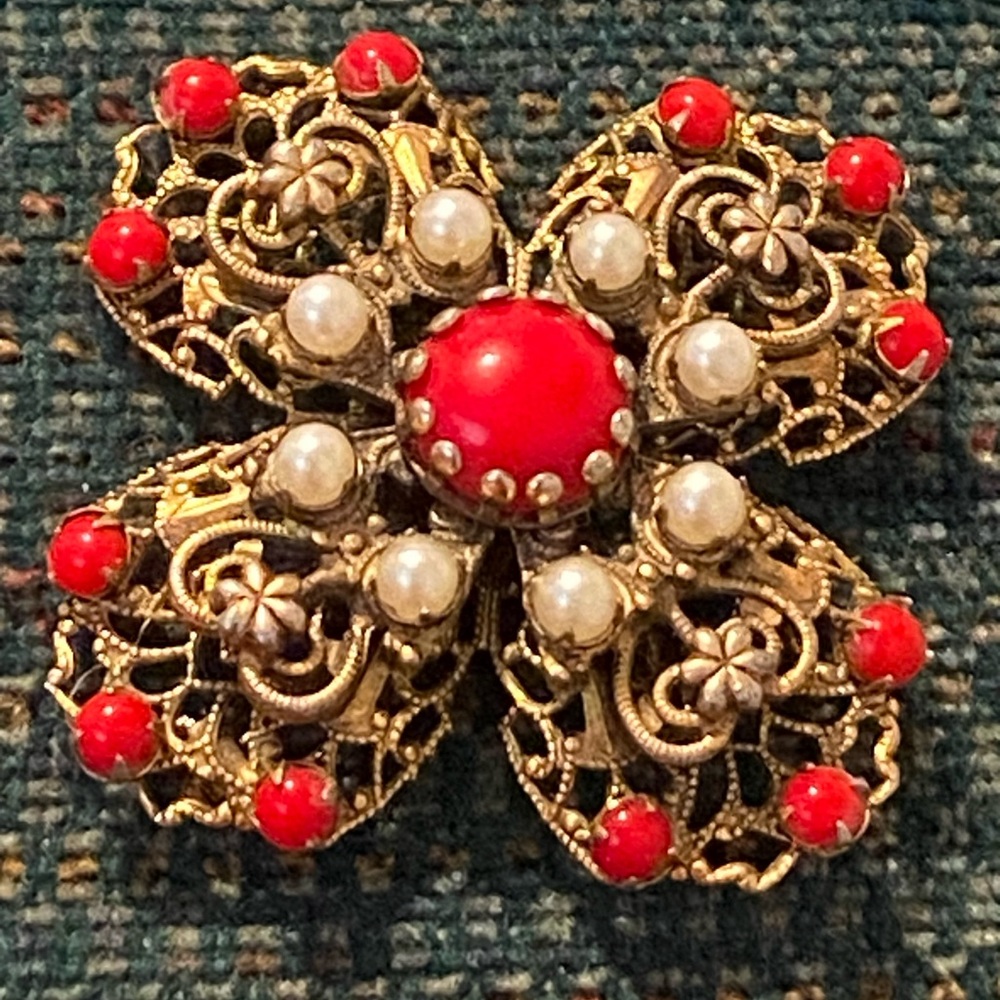 Ornate Vintage Revivalist Quatrefoil Brooch Mid-Century Costume Pin